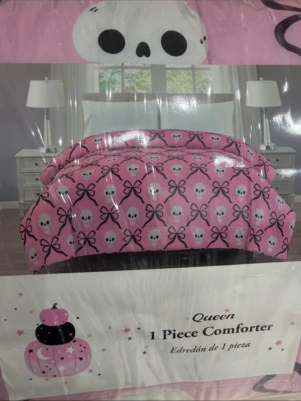 Halloween Pink/White/Black Skulls & Ribbon Bows QUEEN 1 Piece Comforter
